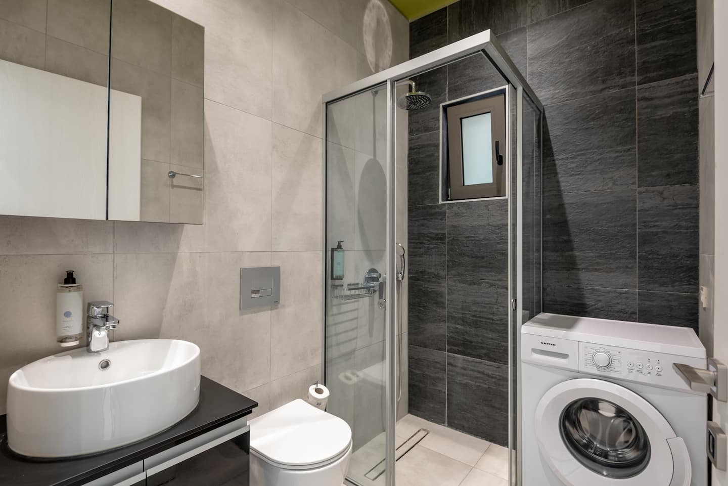 3a117af7-1c5a-4a5b-b3a2-1c64b76cc759