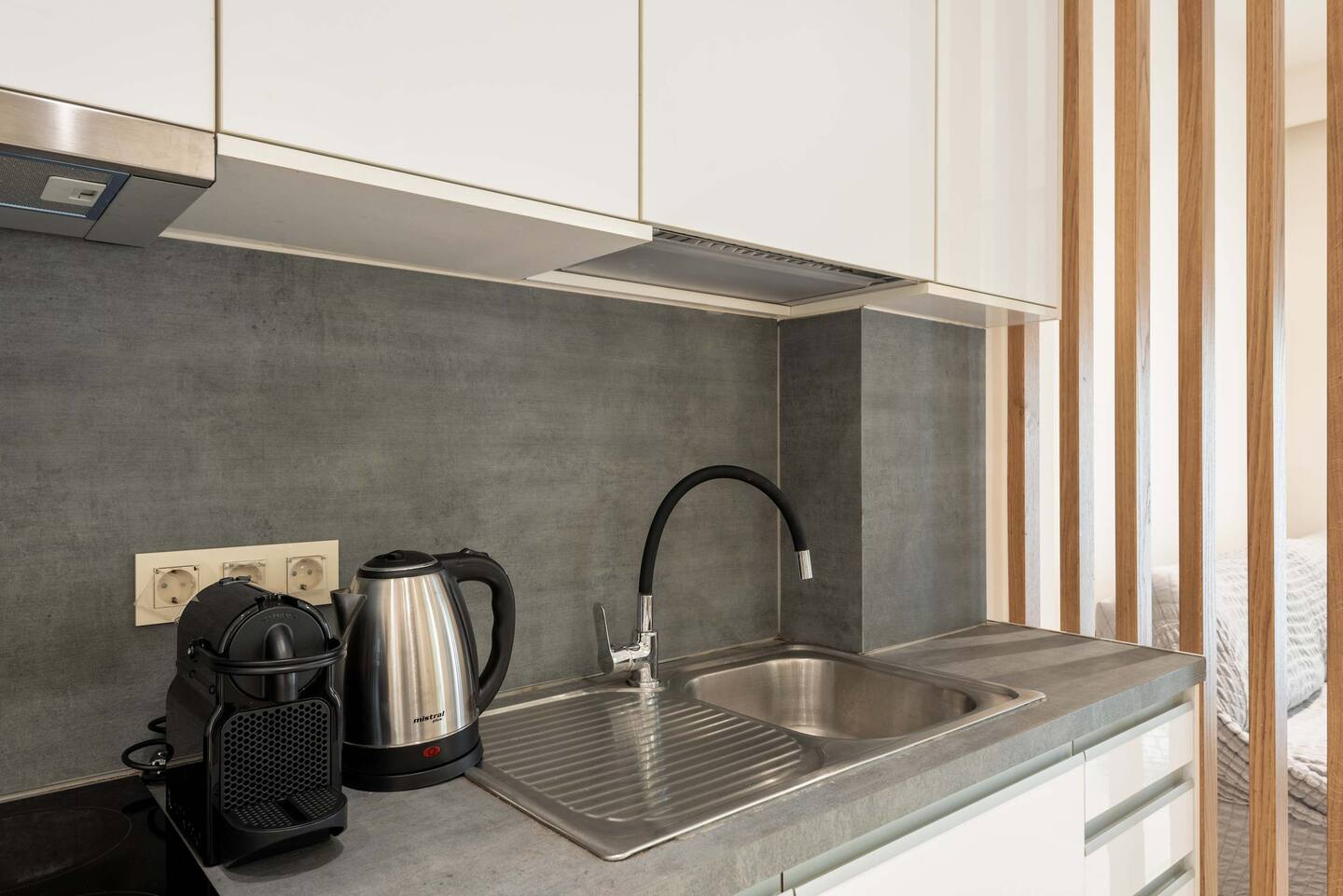 c3b2b6dc-9944-4355-b995-2197d5f6a850